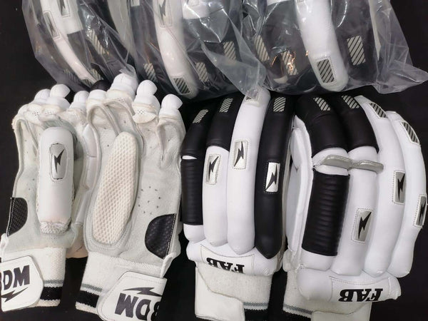 CUSTOM BATTING  GLOVES